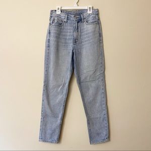 American Eagle Mom Jean Size 2